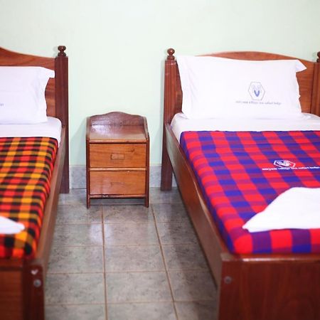 Miryams Village Inn Safari Lodge Sultan Hamud Екстериор снимка