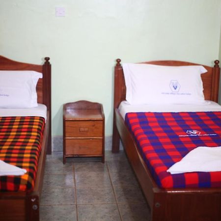 Miryams Village Inn Safari Lodge Sultan Hamud Екстериор снимка