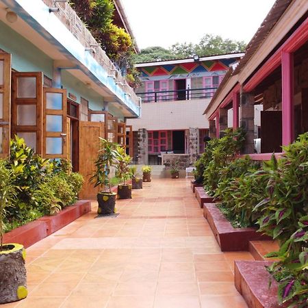 Miryams Village Inn Safari Lodge Sultan Hamud Екстериор снимка