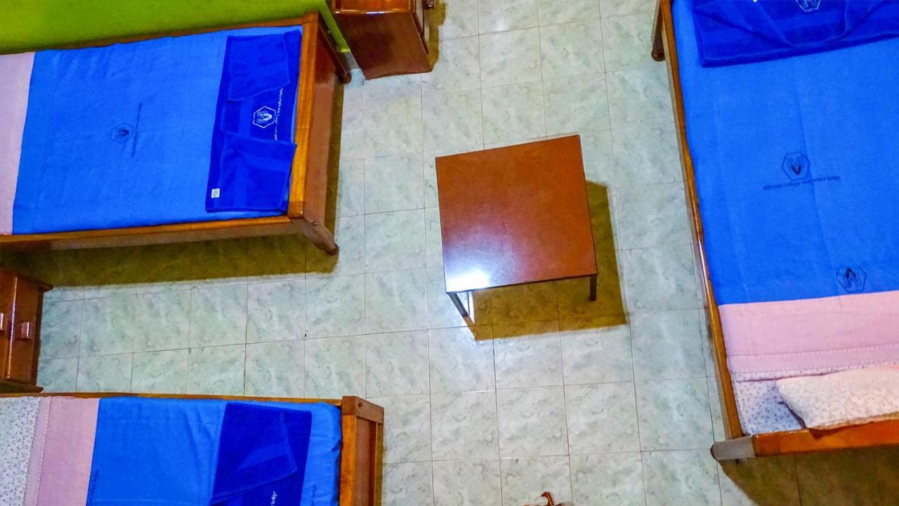 Miryams Village Inn Safari Lodge Sultan Hamud Екстериор снимка