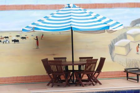Miryams Village Inn Safari Lodge Sultan Hamud Екстериор снимка