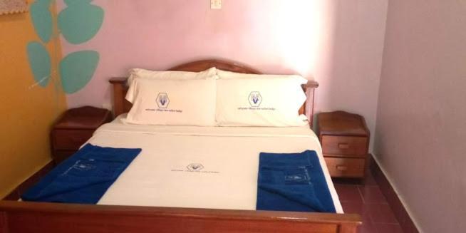 Miryams Village Inn Safari Lodge Sultan Hamud Екстериор снимка